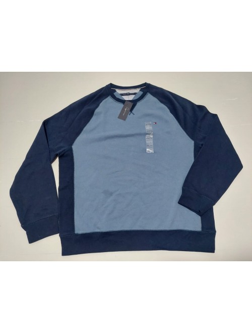 Tommy Hilfigher sweater (Size:  XXL)